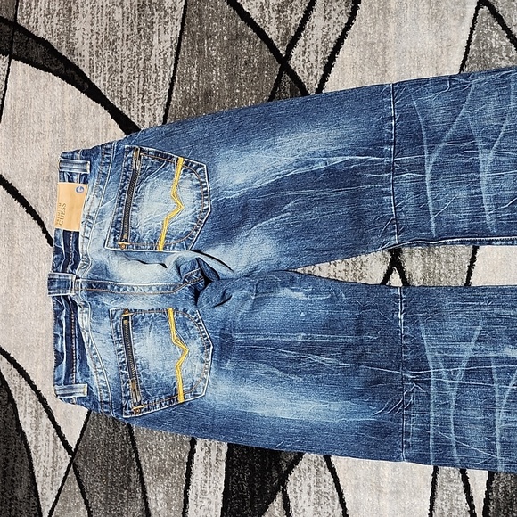 LIMITED EDITION HAND-MADE EMBROIDERED RAW-EDGE PREMIUM GUESS DENIM JEAN - Picture 11 of 14